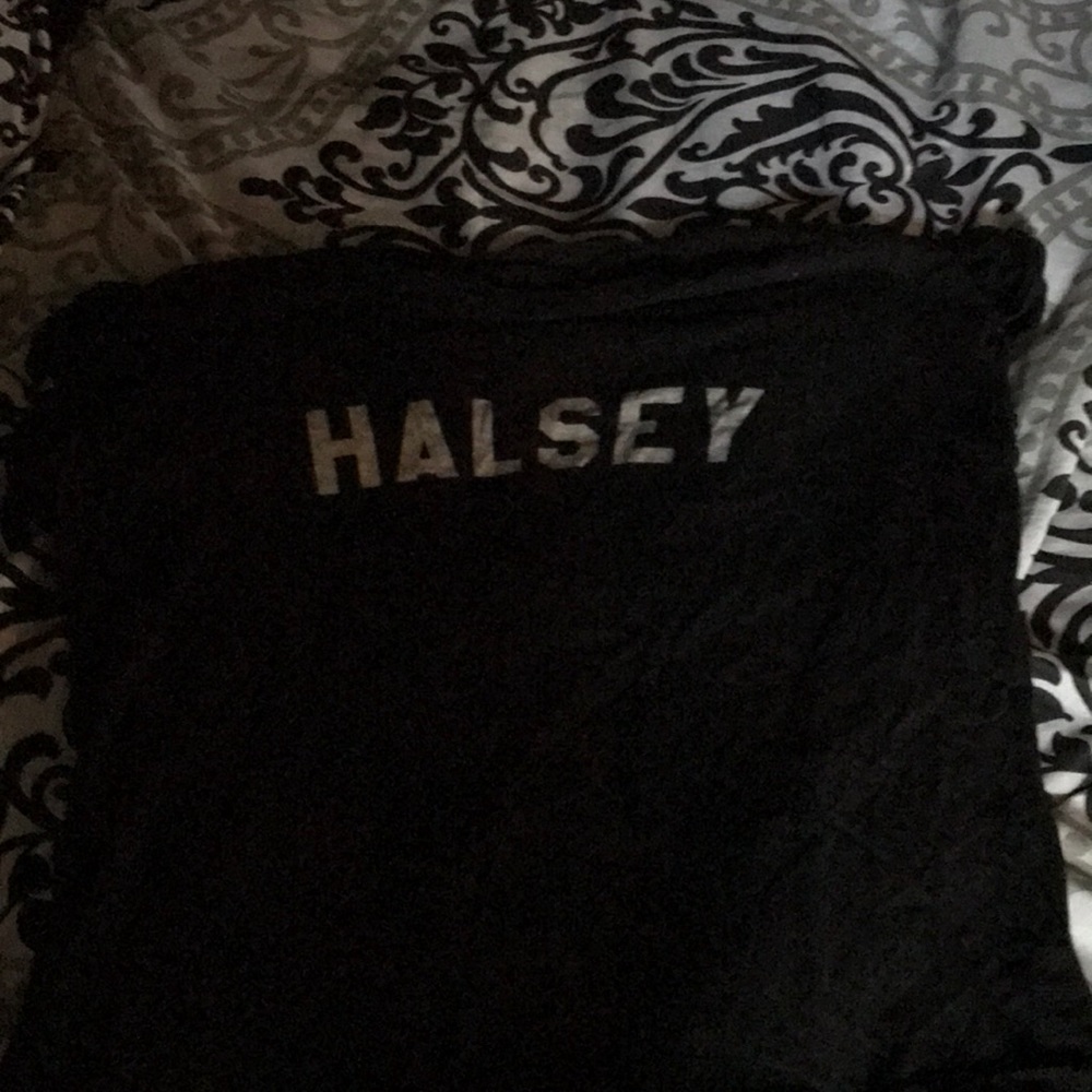 halsey tee